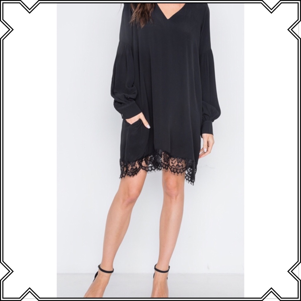 BLACK LONG SLEEVE LACE HEM V-NECK MINI DRESS